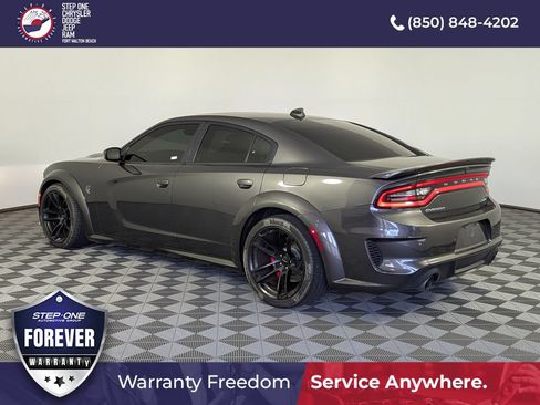 Used 2022 Dodge Charger SRT Hellcat w/ Harman/Kardon Audio Group RWD image 4