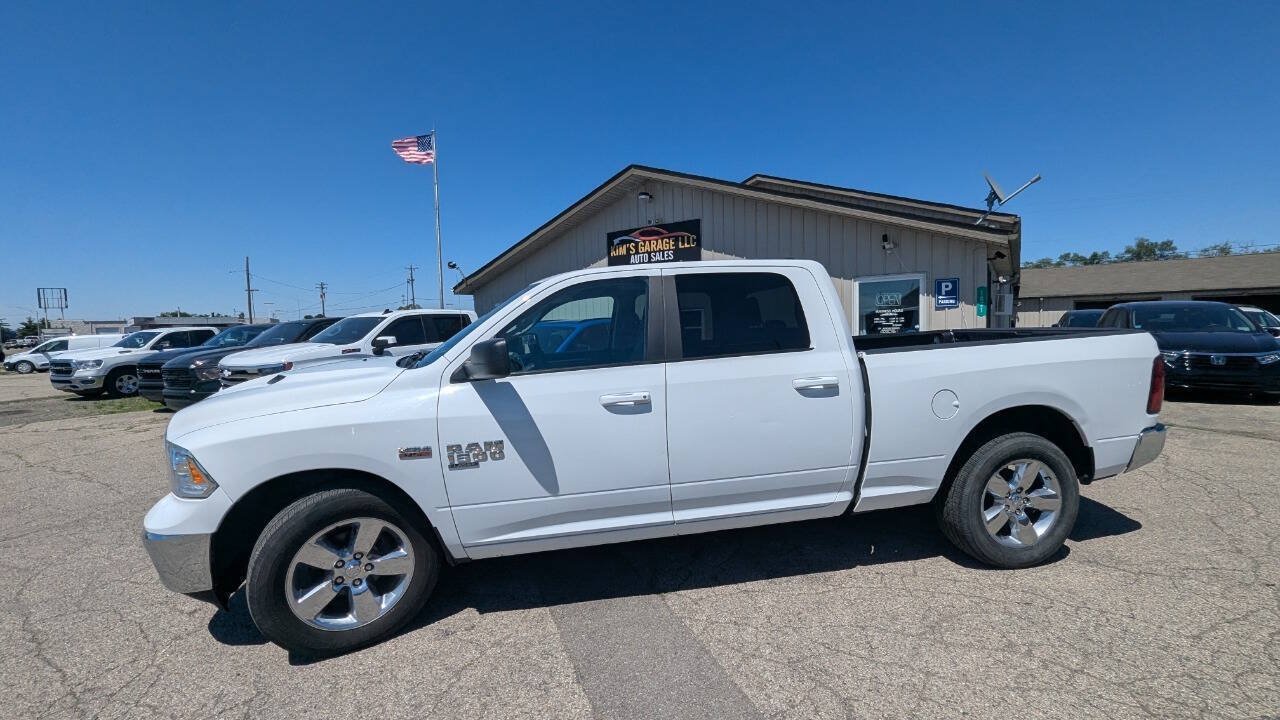 Used 2021 RAM 1500 Classic SLT RWD image 3