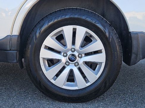 Used 2019 Subaru Outback 2.5i Premium w/ Popular Package #2 image 25