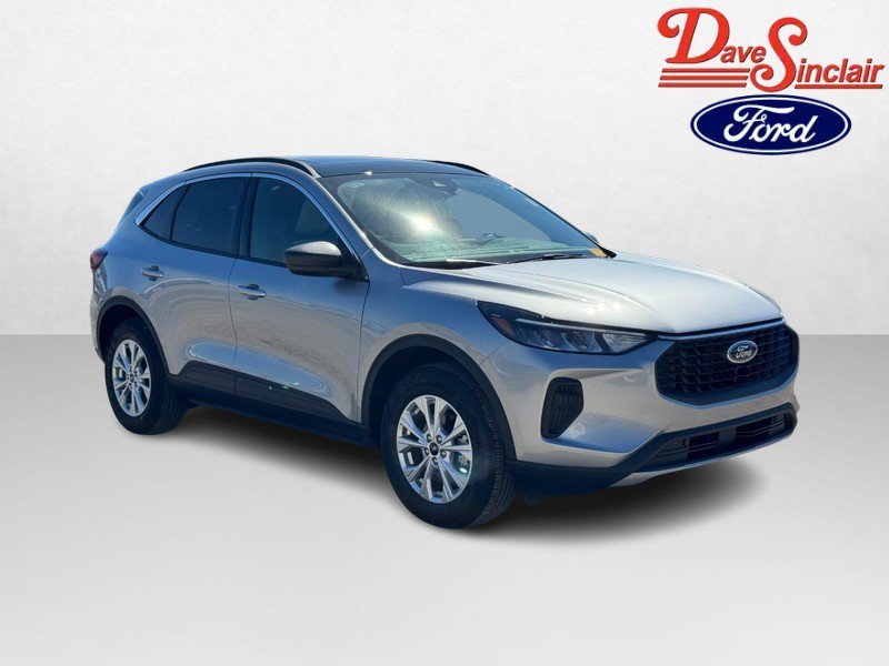 Used 2024 Ford Escape Active w/ Tech Pack #1 AWD/4WD image 4