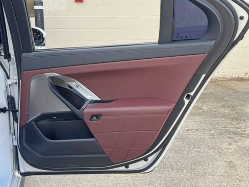 Used 2023 BMW 740i RWD image 57