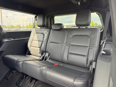 Used 2024 Lincoln Navigator L Reserve AWD/4WD image 31