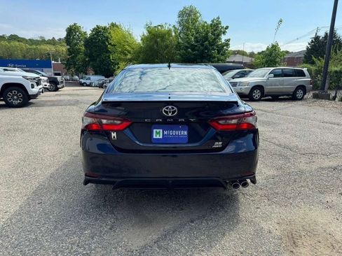 Used 2021 Toyota Camry SE AWD/4WD image 4