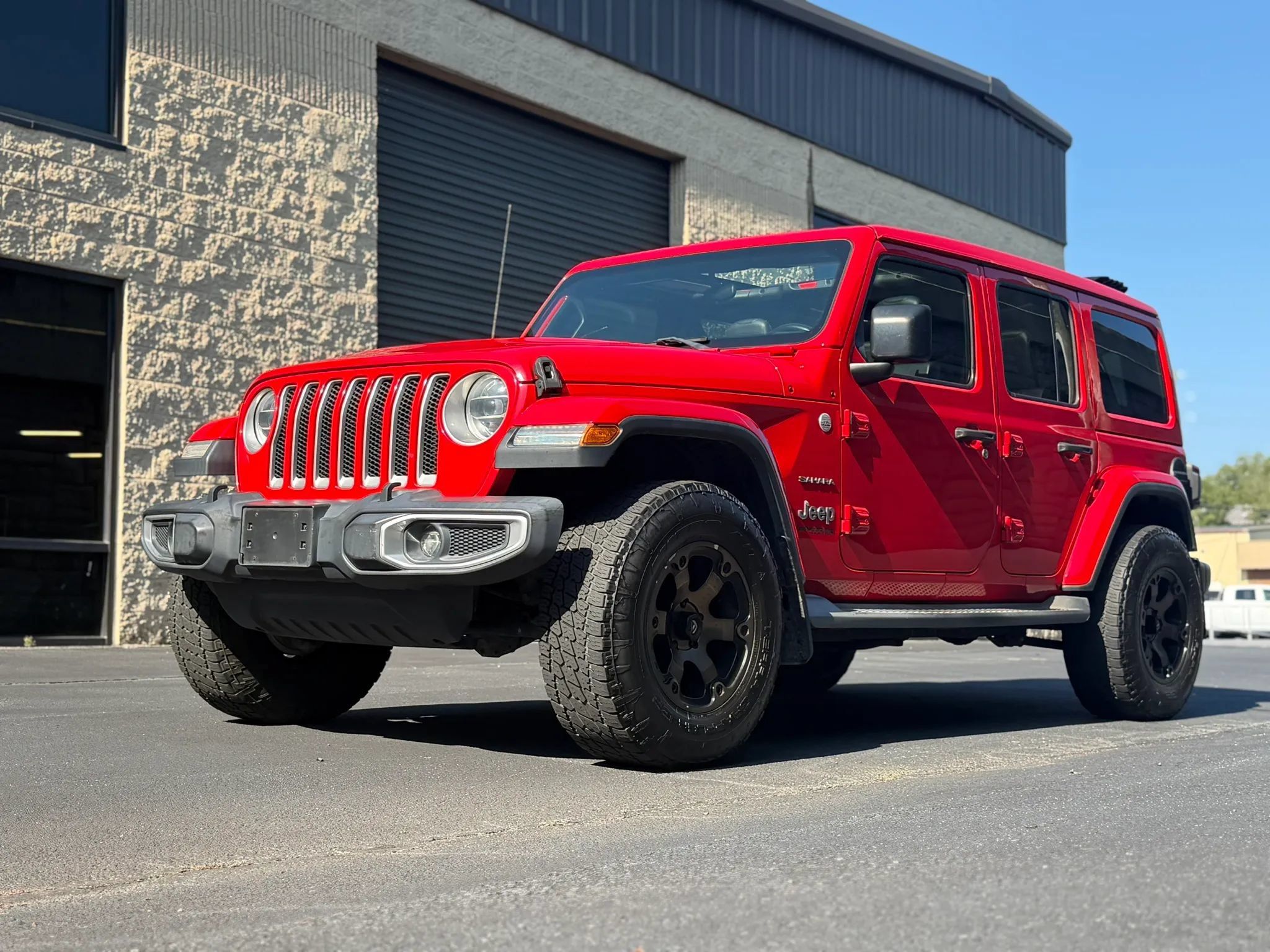 Used 2019 Jeep Wrangler Unlimited Sahara w/ LED Lighting Group AWD/4WD image 44