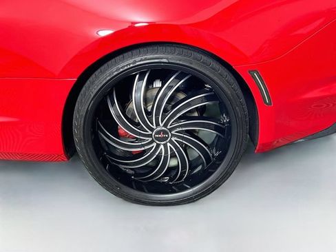 Used 2020 Chevrolet Camaro LT w/ RS Package RWD image 10