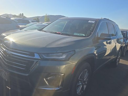 Used 2023 Chevrolet Traverse LT FWD image 1