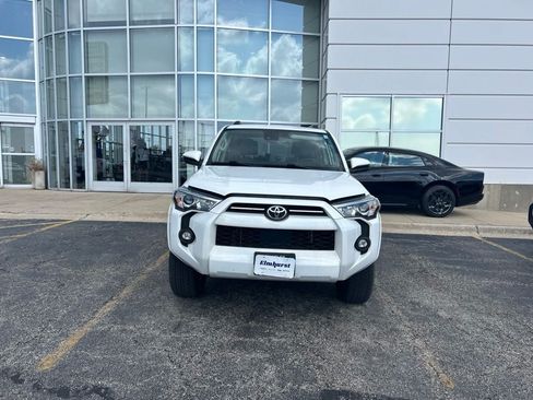 Used 2023 Toyota 4Runner SR5 AWD/4WD image 8