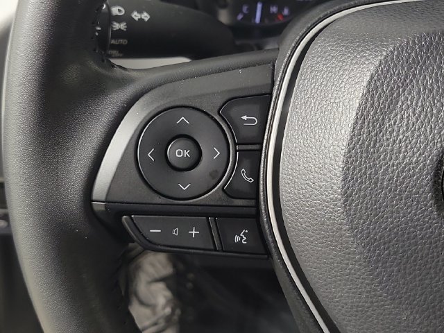 Used 2023 Toyota Corolla SE w/ SE Premium Package FWD image 25