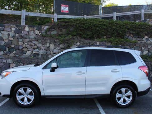 Used 2014 Subaru Forester 2.5i Limited image 6