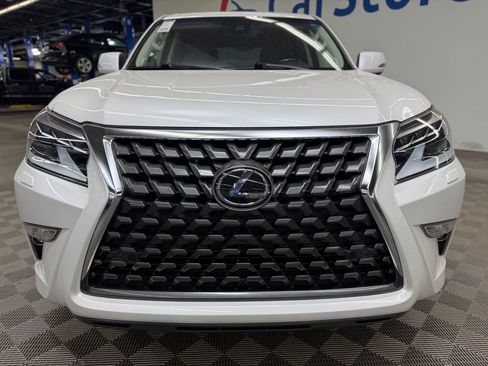 Used 2023 Lexus GX 460 Premium w/ Premium Package AWD/4WD image 2