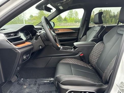 New 2025 Jeep Grand Cherokee L Summit AWD/4WD image 10