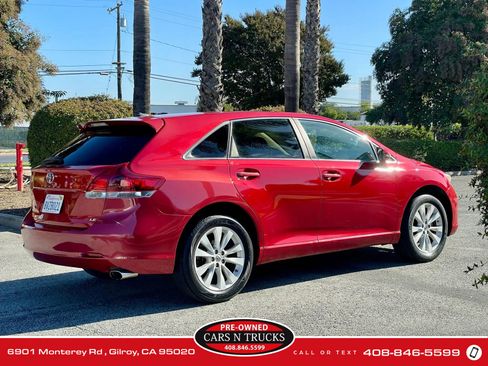 Used 2014 Toyota Venza LE image 6