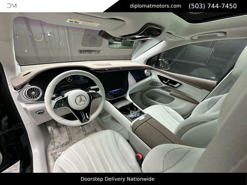 Used 2023 Mercedes-Benz EQS 580 4MATIC SUV image 17