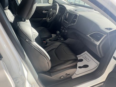 Used 2022 Jeep Cherokee Latitude Lux image 11