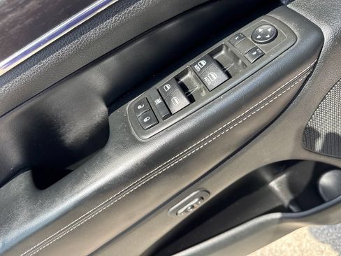 Used 2014 Jeep Grand Cherokee Limited w/ Luxury Group II AWD/4WD image 12