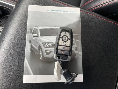 Used 2021 Ford Expedition Max Limited w/ Equipment Group 303A AWD/4WD image 41