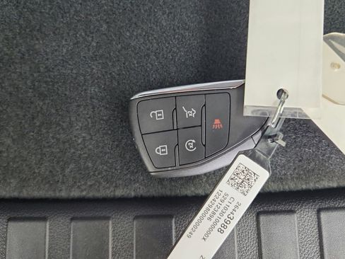 New 2025 Chevrolet Blazer EV RS image 33