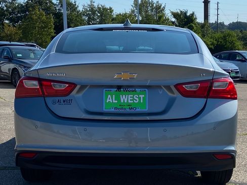 Used 2025 Chevrolet Malibu LT FWD image 4