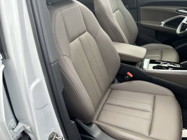 Used 2025 Audi Q5 Premium Plus w/ Premium Plus AWD/4WD image 33