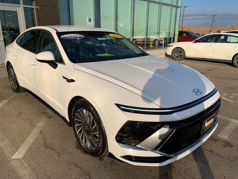 Certified 2025 Hyundai Sonata SEL image 8