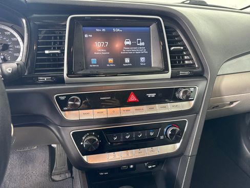 Used 2018 Hyundai Sonata SE image 16