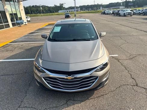 Used 2024 Chevrolet Malibu LT FWD image 9