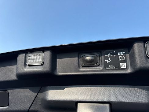 Used 2025 Ford Mustang Mach-E Premium AWD/4WD image 29