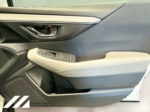 Used 2025 Subaru Outback Premium image 30