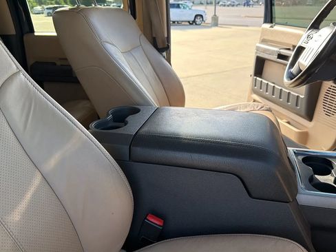 Used 2015 Ford F250 Lariat w/ Lariat Ultimate Package AWD/4WD image 84