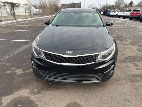 Used 2018 Kia Optima LX w/ Convenience Package image 2