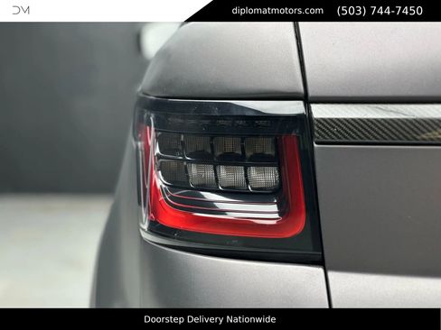 Used 2020 Land Rover Range Rover Sport SVR image 15