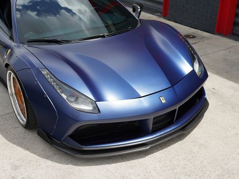 Used 2017 Ferrari 488 GTB RWD image 14