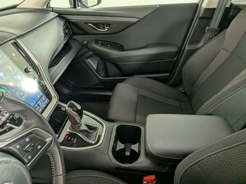 Used 2025 Subaru Outback Premium image 27