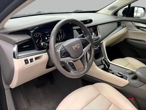 Used 2021 Cadillac XT5 Premium Luxury FWD image 18