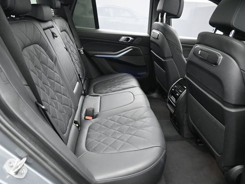 Used 2024 BMW X5 xDrive40i image 32