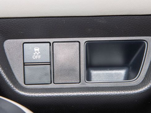 Certified 2023 Honda HR-V EX-L image 32