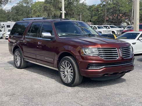 Used 2016 Lincoln Navigator L Reserve AWD/4WD image 11