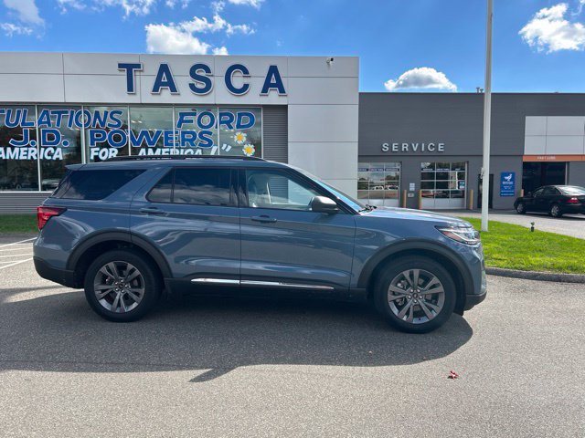 Used 2025 Ford Explorer Active w/ Active Comfort Package AWD/4WD image 8