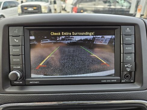 Used 2018 Dodge Grand Caravan SE image 43