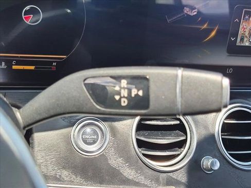Used 2020 Mercedes-Benz E 350 4MATIC Sedan image 12