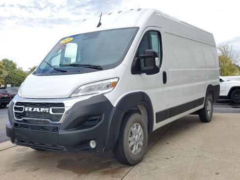 Used 2025 RAM ProMaster 3500 w/ Quick Order Package 22G SLT image 2
