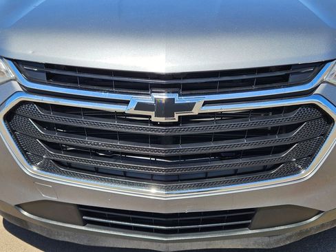 Certified 2018 Chevrolet Traverse LS FWD image 9