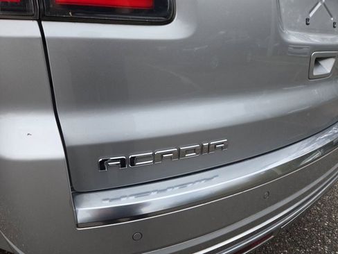 Used 2015 GMC Acadia Denali image 10