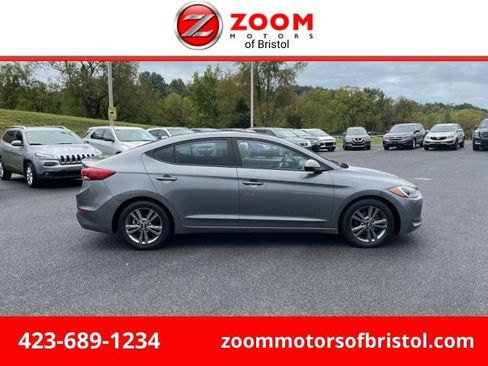 Used 2018 Hyundai Elantra SEL FWD image 1