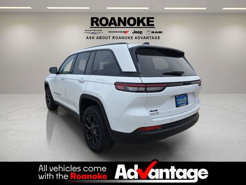 Used 2024 Jeep Grand Cherokee Altitude image 6