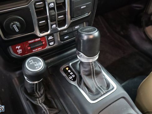 Used 2020 Jeep Gladiator Rubicon image 17