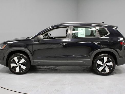 Used 2025 Volkswagen Taos S AWD/4WD image 9