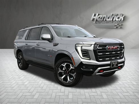 Used 2025 GMC Yukon XL AT4 w/ AT4 Premium Package image 2