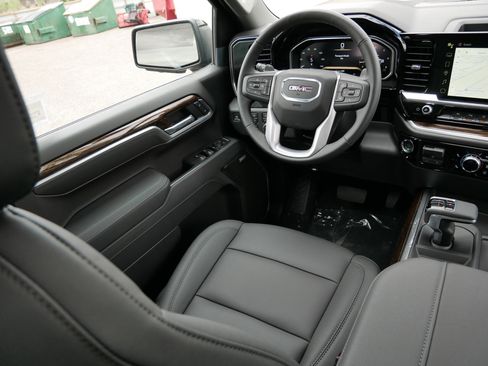 New 2026 GMC Sierra 1500 Elevation w/ Elevation Premium Package AWD/4WD image 13