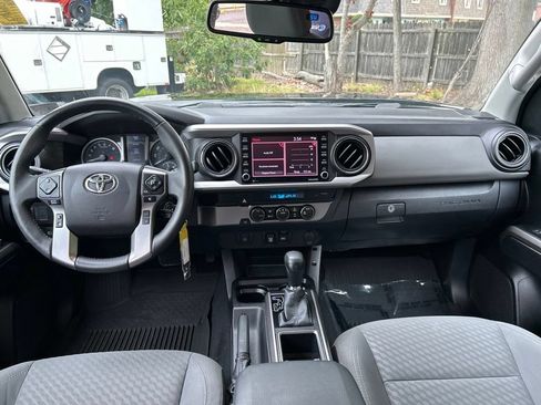 Used 2021 Toyota Tacoma SR5 RWD image 26
